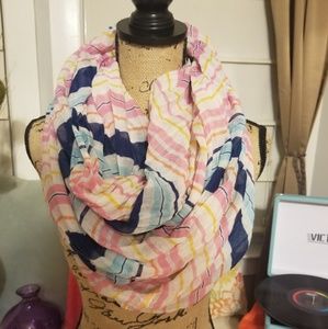 **3 for $10** 💖Scarf